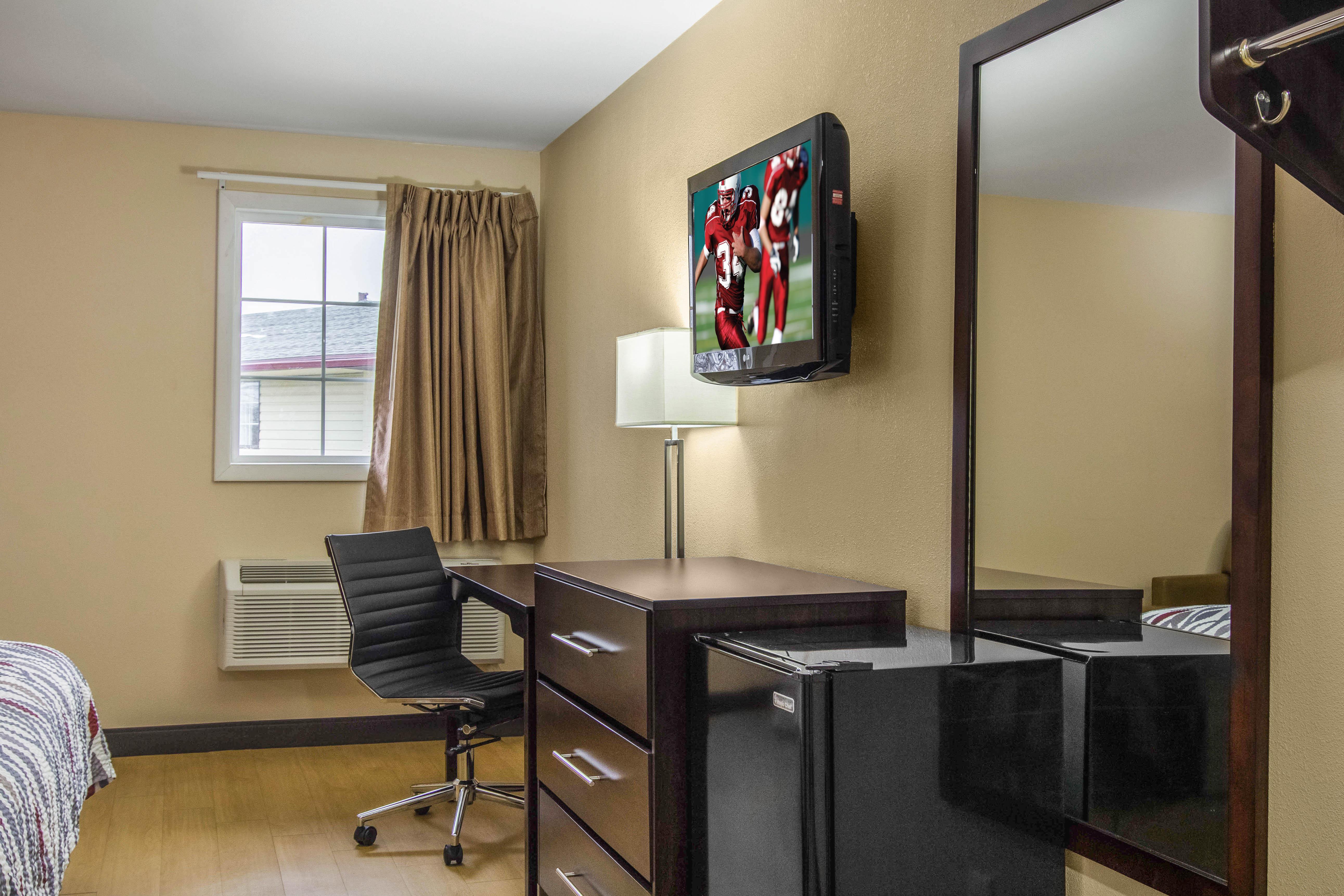 Red Roof Inn بيرسبورغ المظهر الخارجي الصورة