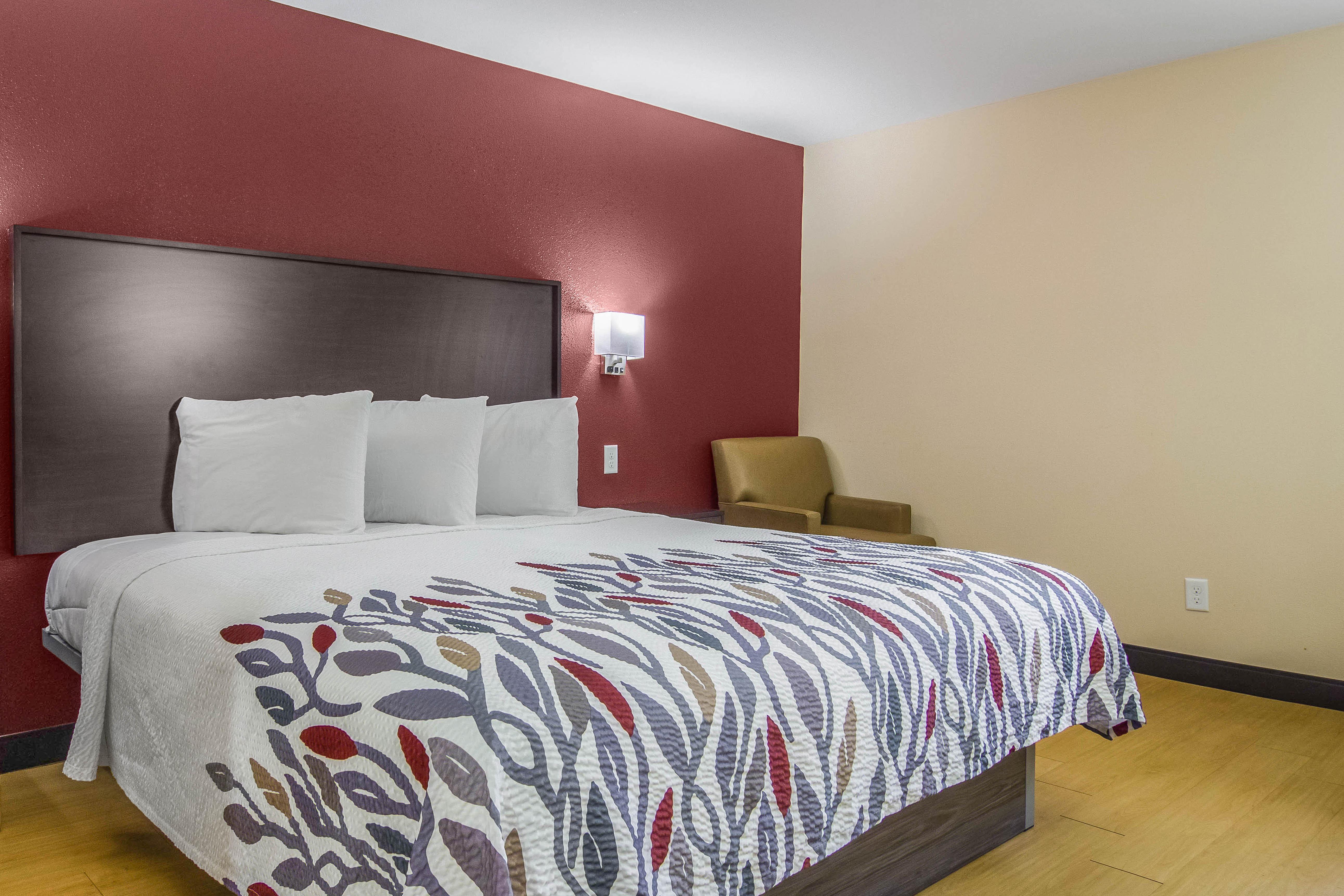 Red Roof Inn بيرسبورغ المظهر الخارجي الصورة