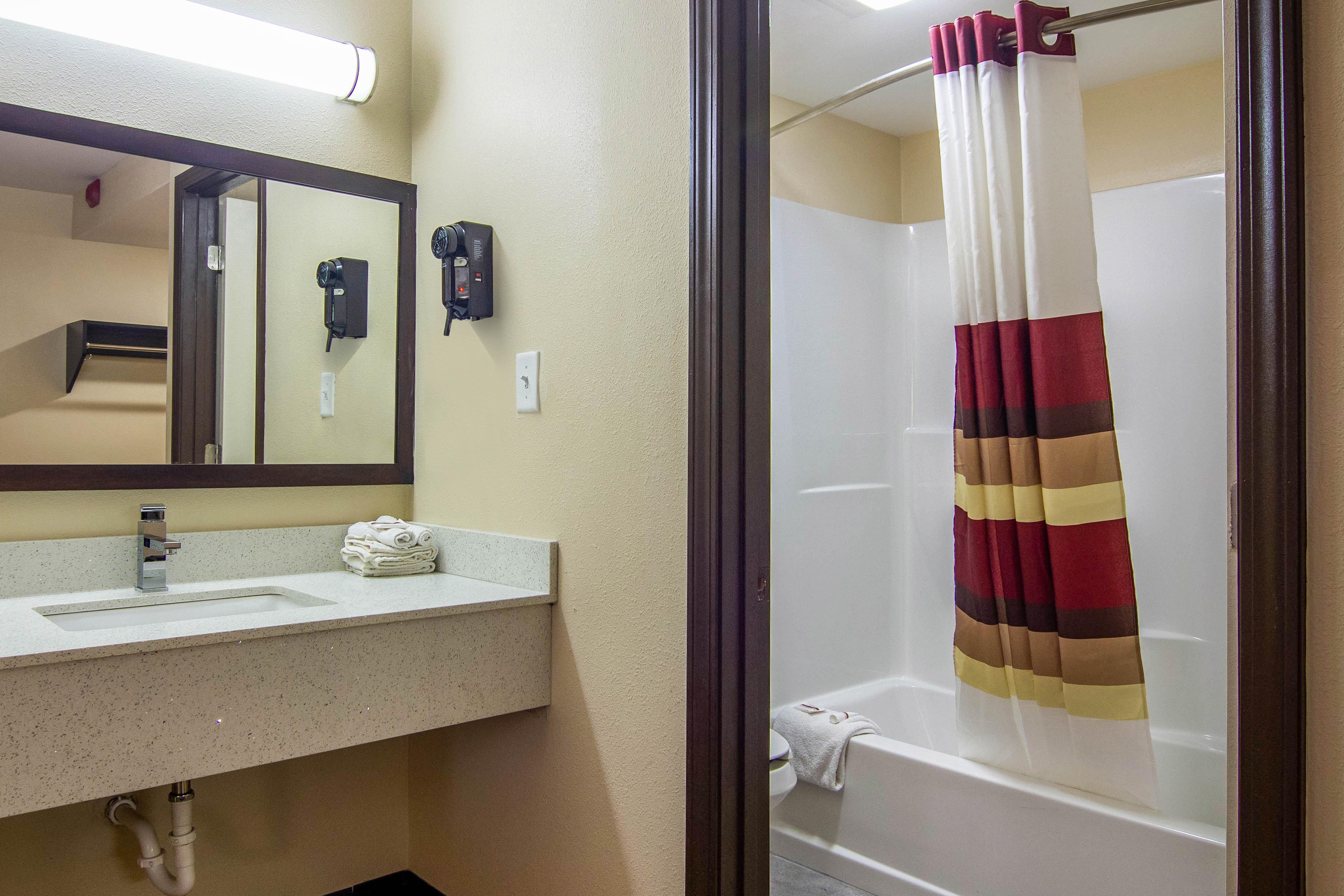 Red Roof Inn بيرسبورغ المظهر الخارجي الصورة