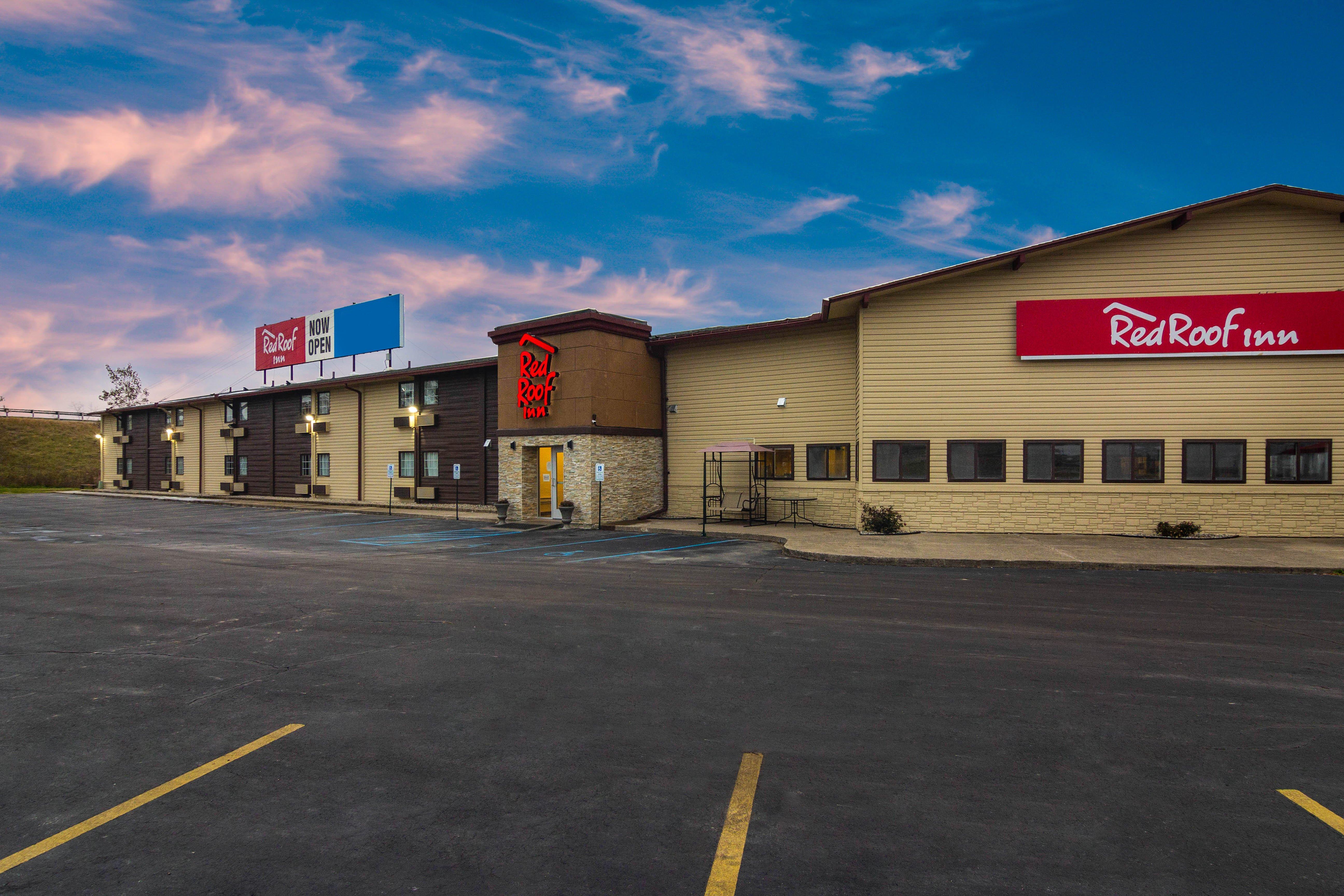 Red Roof Inn بيرسبورغ المظهر الخارجي الصورة