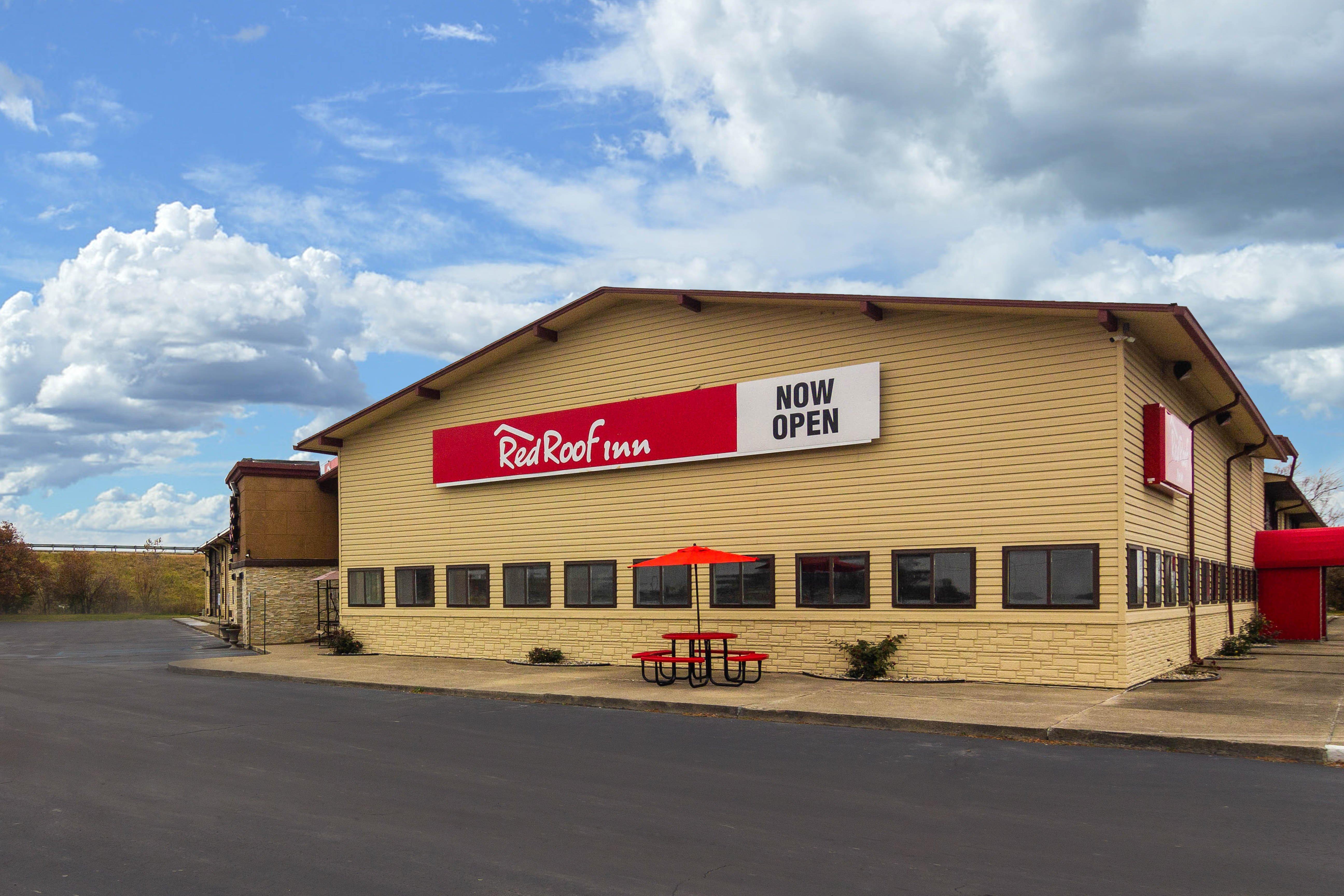 Red Roof Inn بيرسبورغ المظهر الخارجي الصورة