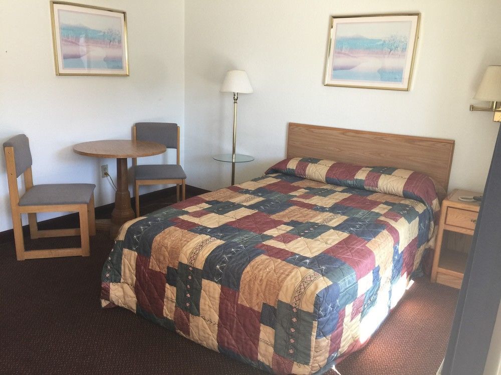 Red Roof Inn بيرسبورغ المظهر الخارجي الصورة